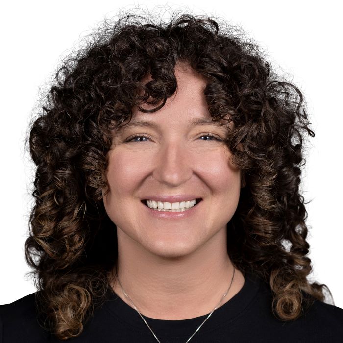 Amy Cook Profile Picture