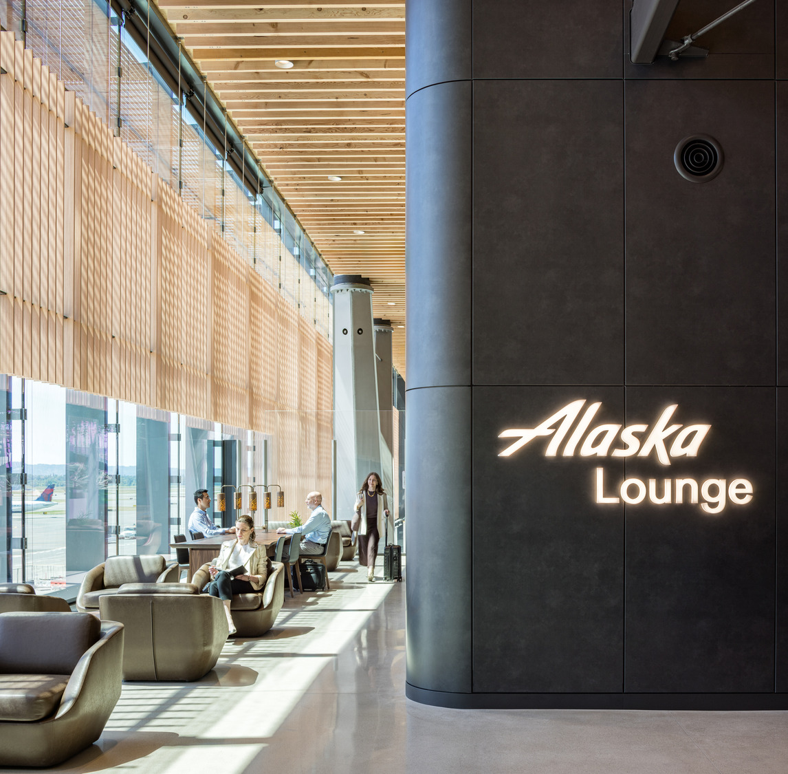 Alaska Airlines, PDX Lounge